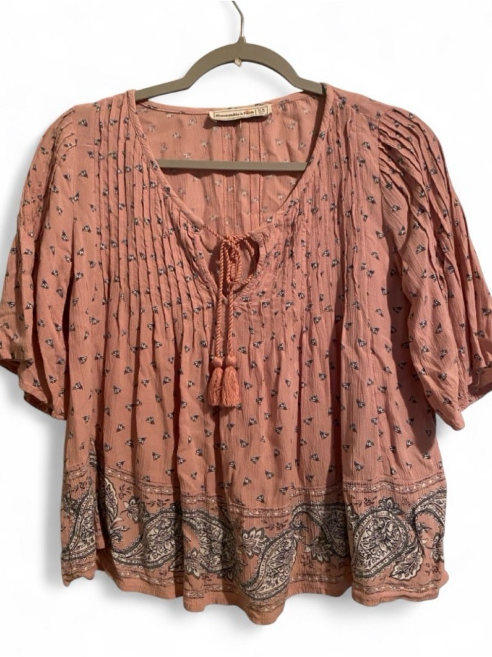 Abercrombie & Fitch Dusty Rose Boho Pintuck Tassel Blouse Pre Loved Size XS